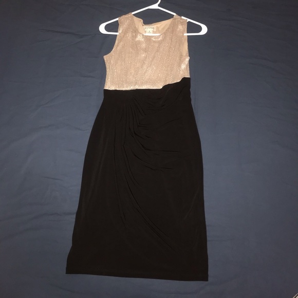 Gold and black and dress for fancy dinners and weddings - Picture 2 of 3